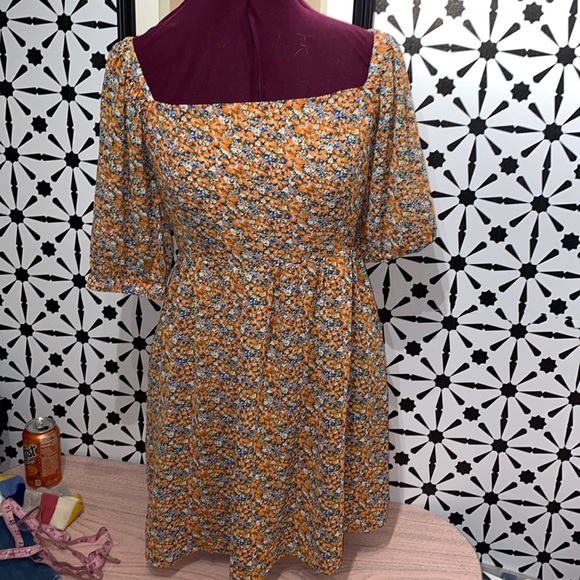 Adorable floral Tunic Dress NEW - Picture 1 of 7
